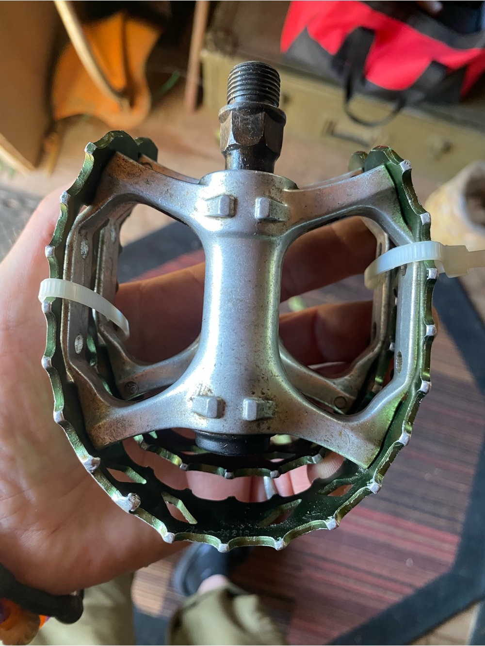 Vintage Set of Green VP Components (VP-747) Beartrap BMX Bicycle Pedals 9/16”